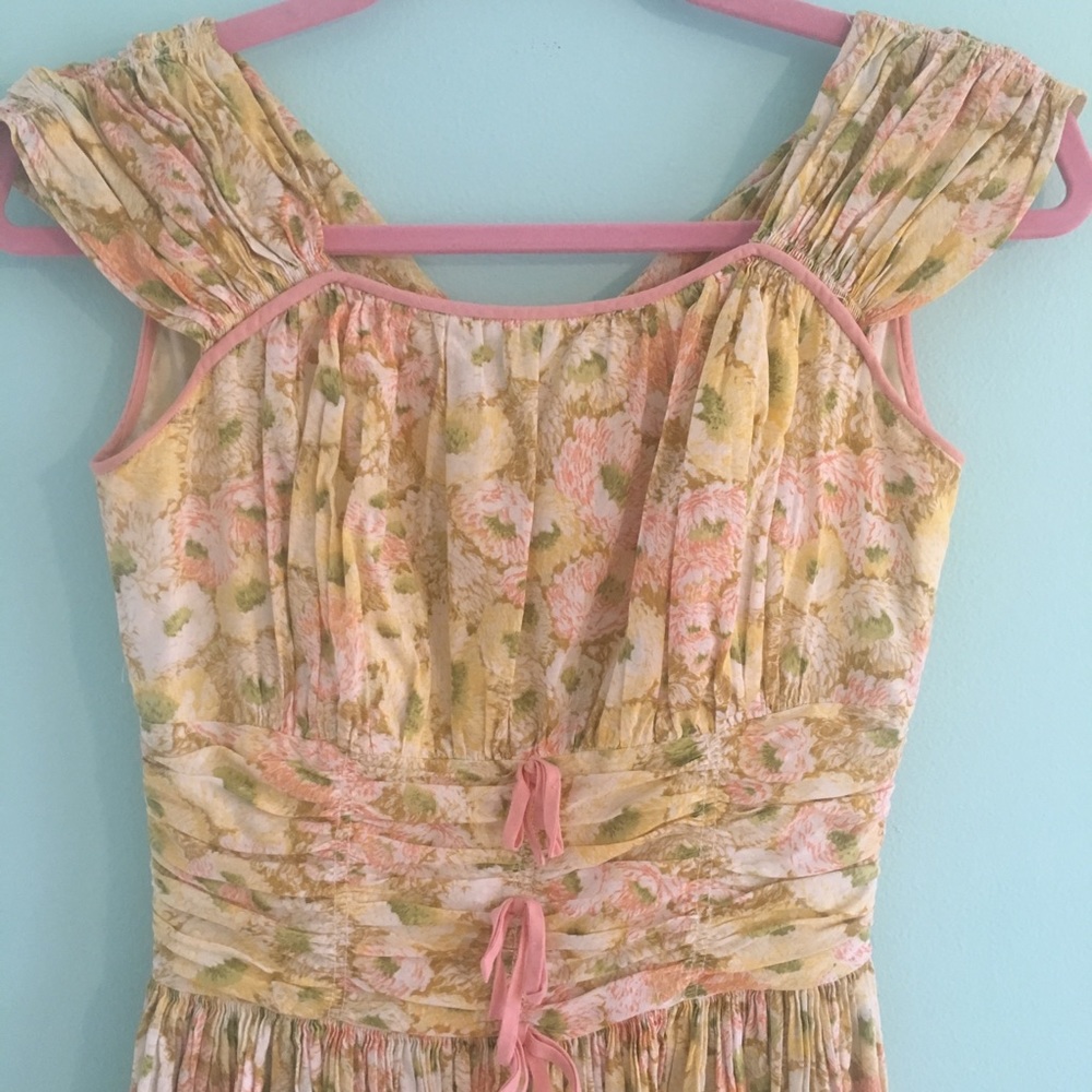 50s floral pastel cotton full skirt day dress